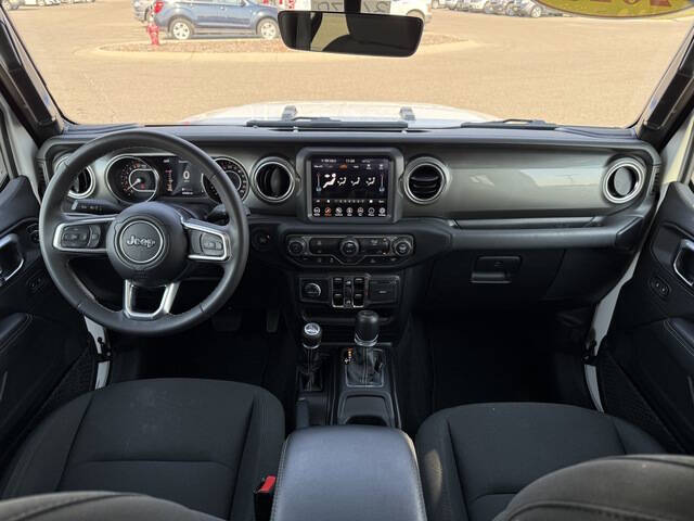 2023 Jeep Gladiator Overland