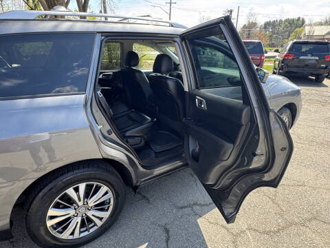 2019 Nissan Pathfinder SL