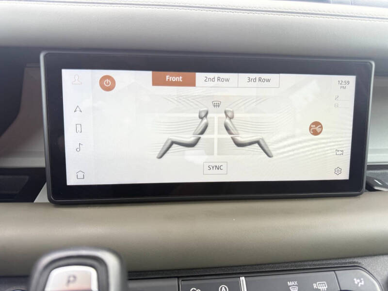 2020 Land Rover Defender 110 SE