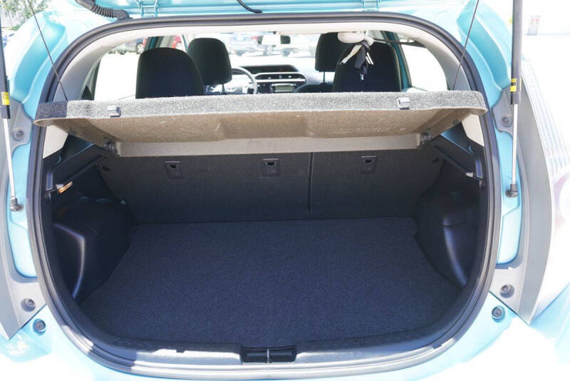 2013 Toyota Prius c Two