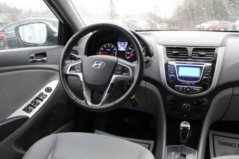 2012 Hyundai Accent SE