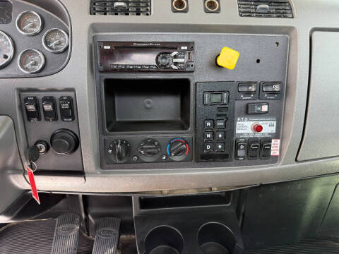 2018 Peterbilt 337