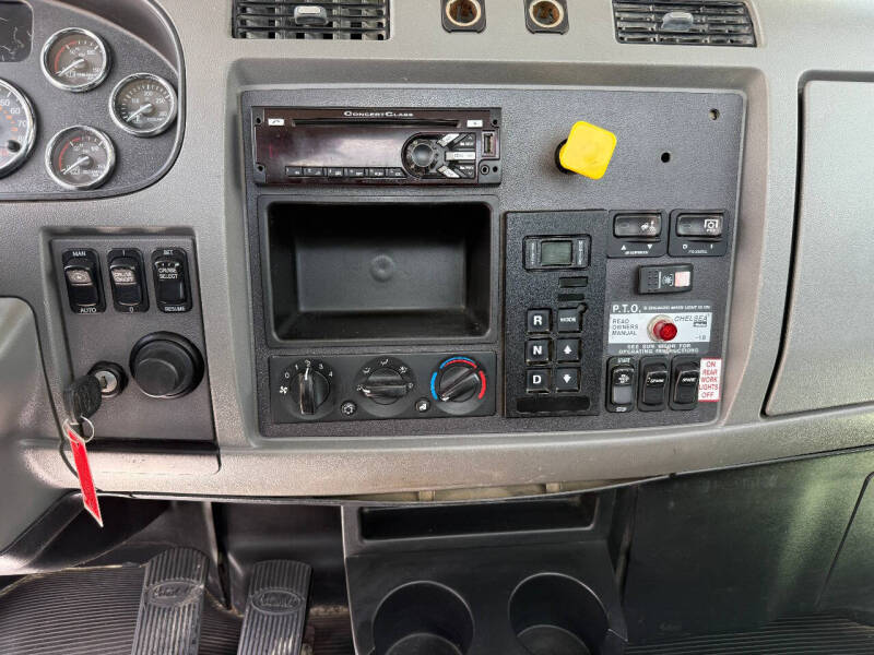 2018 Peterbilt 337