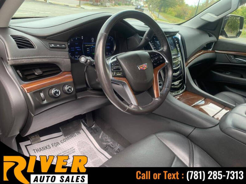 2019 Cadillac Escalade Luxury