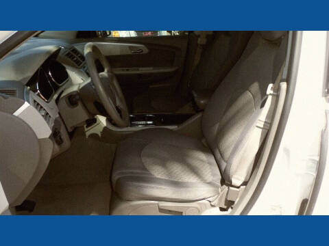 2011 Chevrolet Traverse LS