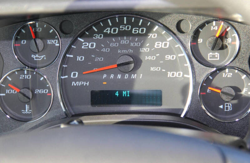 2025 Chevrolet Express 3500