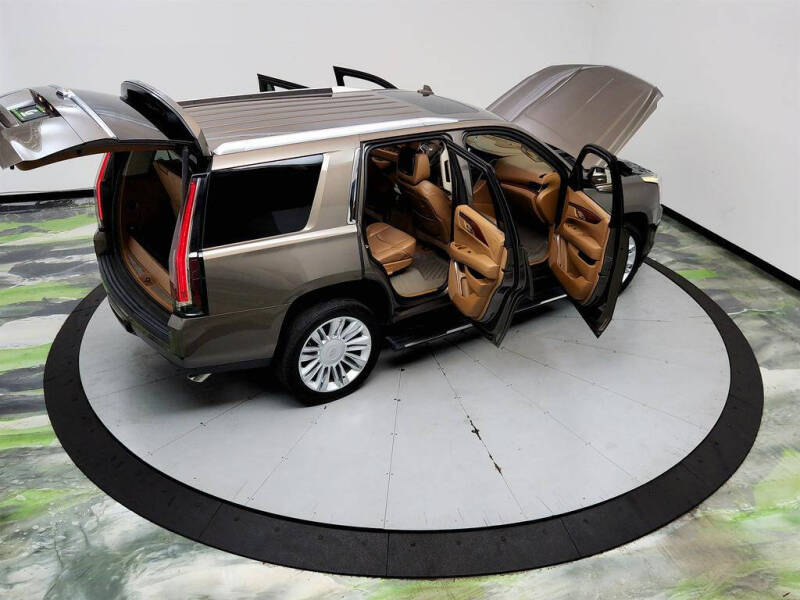 2016 Cadillac Escalade Platinum