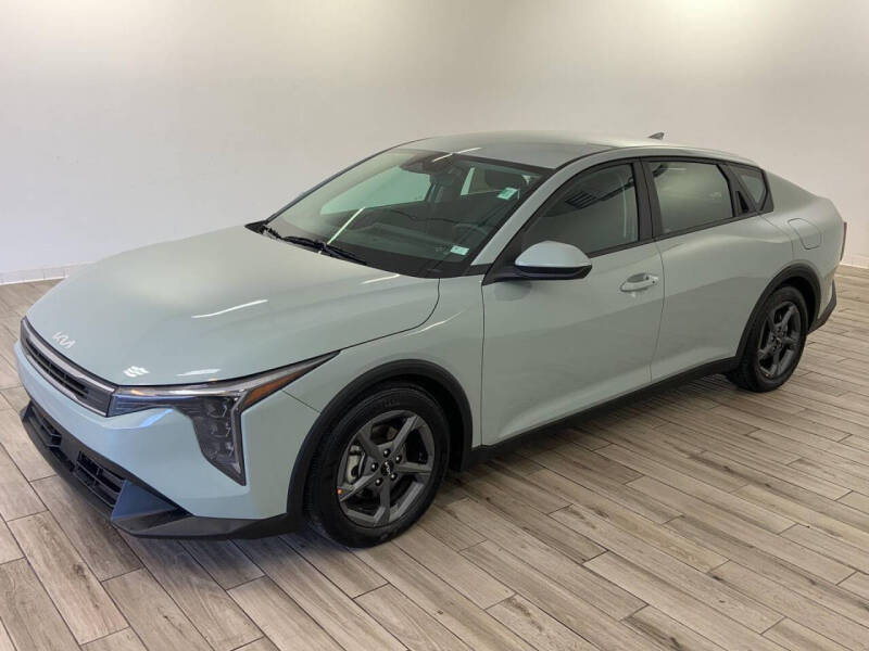2025 Kia K4 LXS's photo