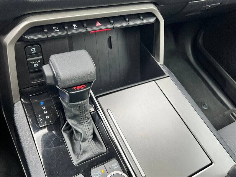 2025 Toyota Sequoia SR5