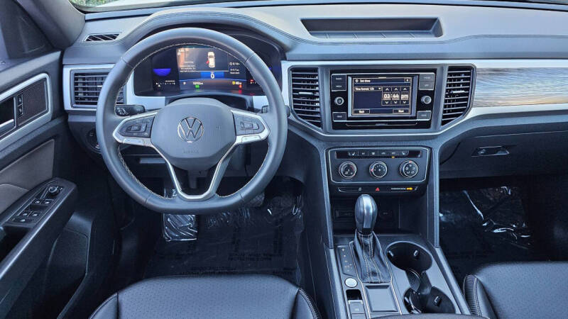 2023 Volkswagen Atlas Cross Sport SE