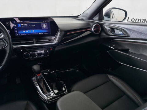 2025 Chevrolet Trax RS