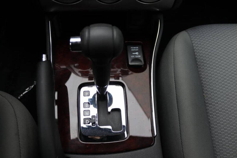 2010 Mitsubishi Galant ES