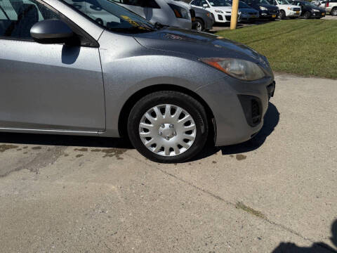 2011 Mazda MAZDA3 i Sport