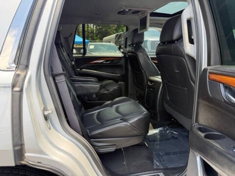 2015 Cadillac Escalade Luxury