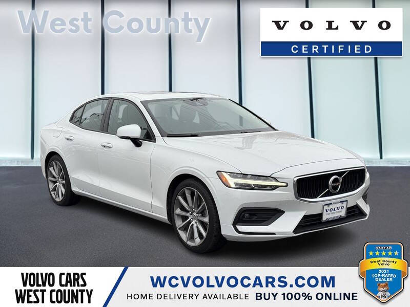 2021 Volvo S60 T6 Momentum