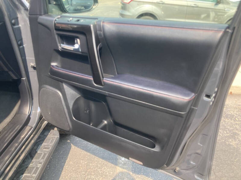 2024 Toyota 4Runner TRD Off-Road