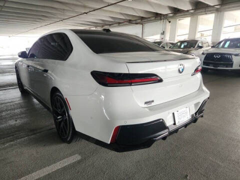 2023 BMW 7 Series 740i