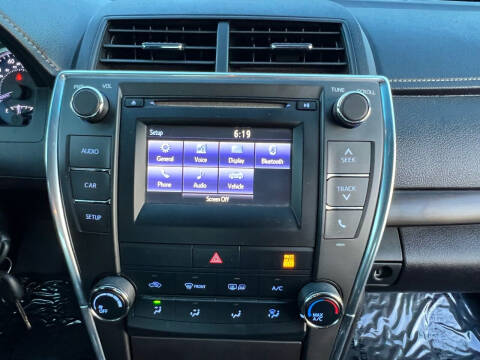 2017 Toyota Camry LE