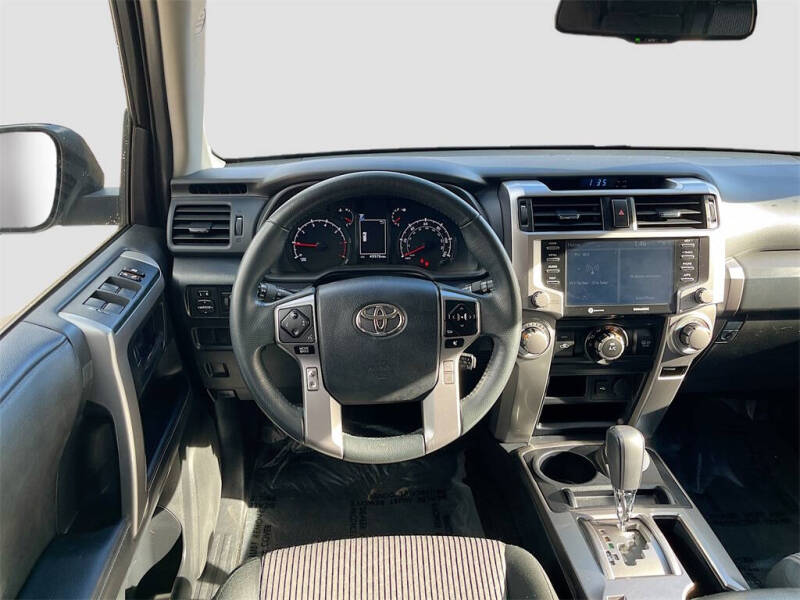 2022 Toyota 4Runner SR5