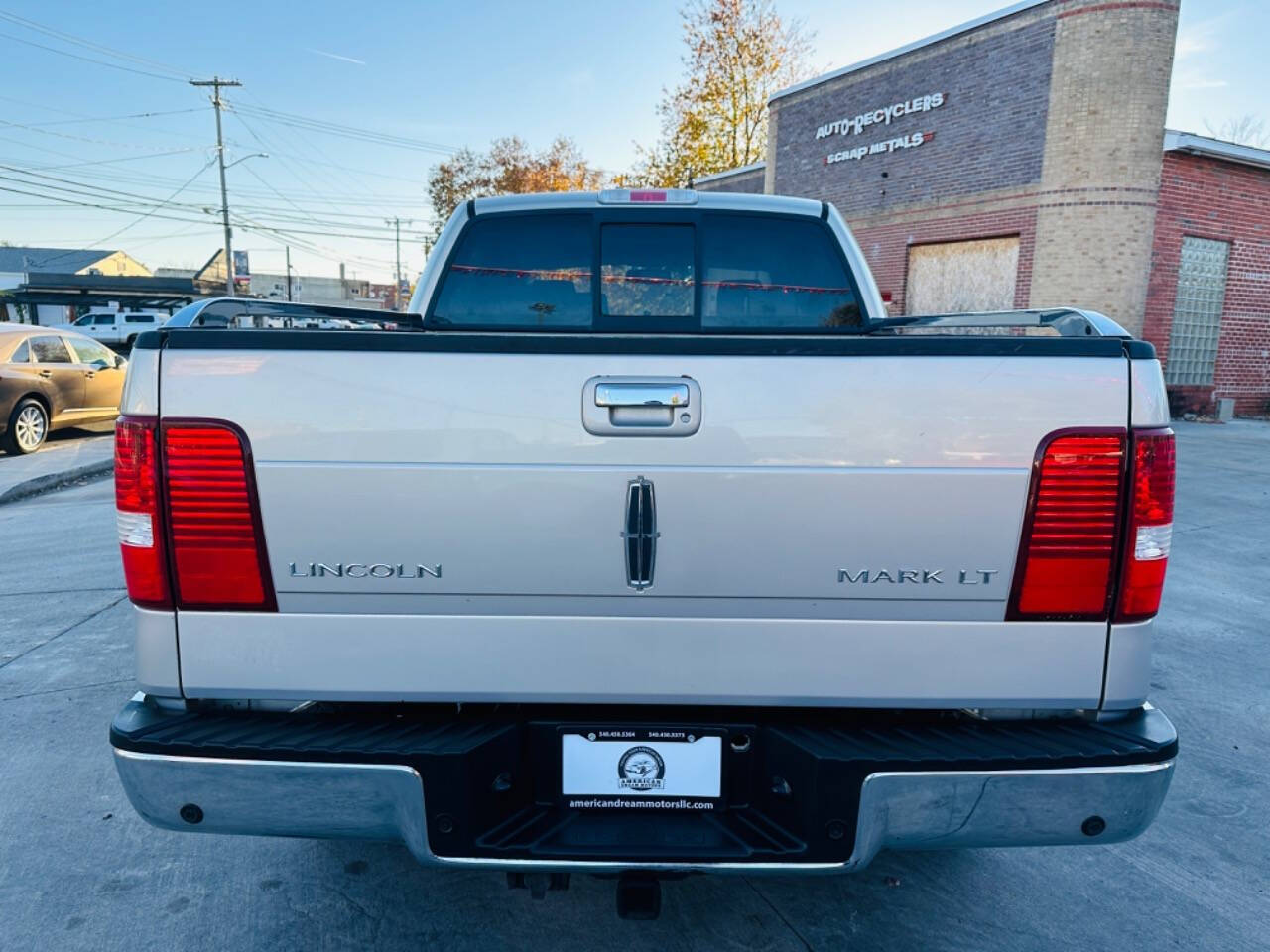 2006 Lincoln Mark LT for sale at American Dream Motors in Winchester, VA