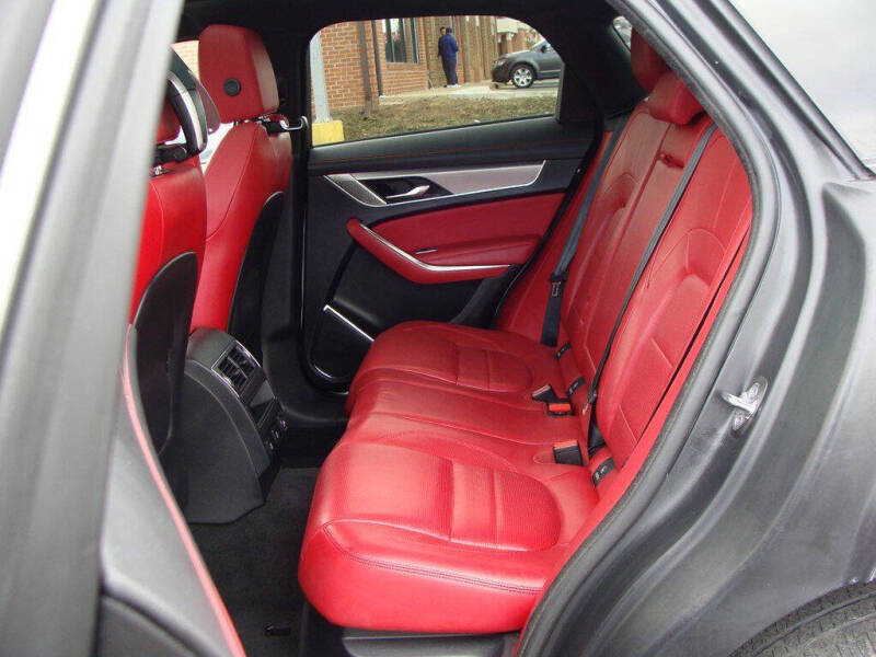 2021 Jaguar F-PACE P400 R-Dynamic S