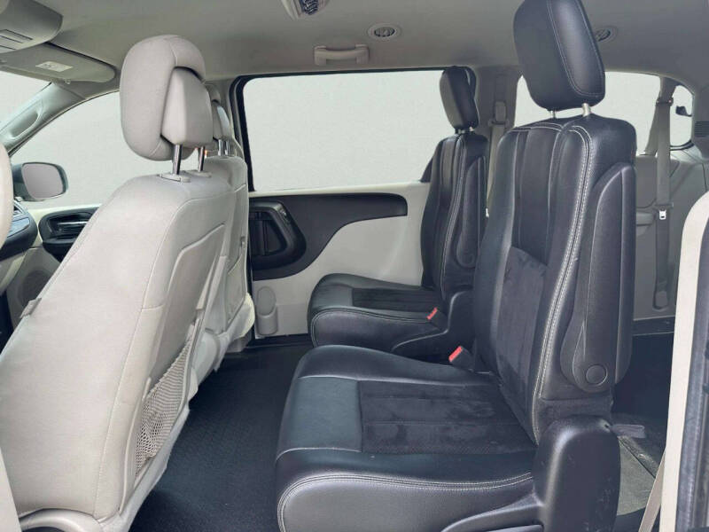 2017 Dodge Grand Caravan SE