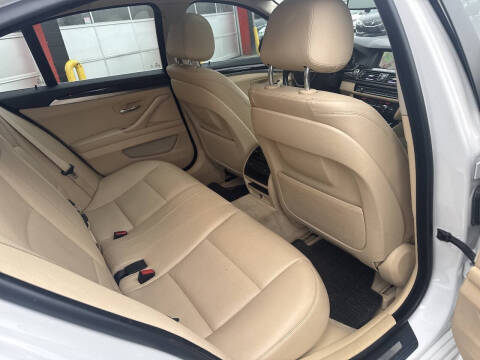 2015 BMW 5 Series 528i xDrive