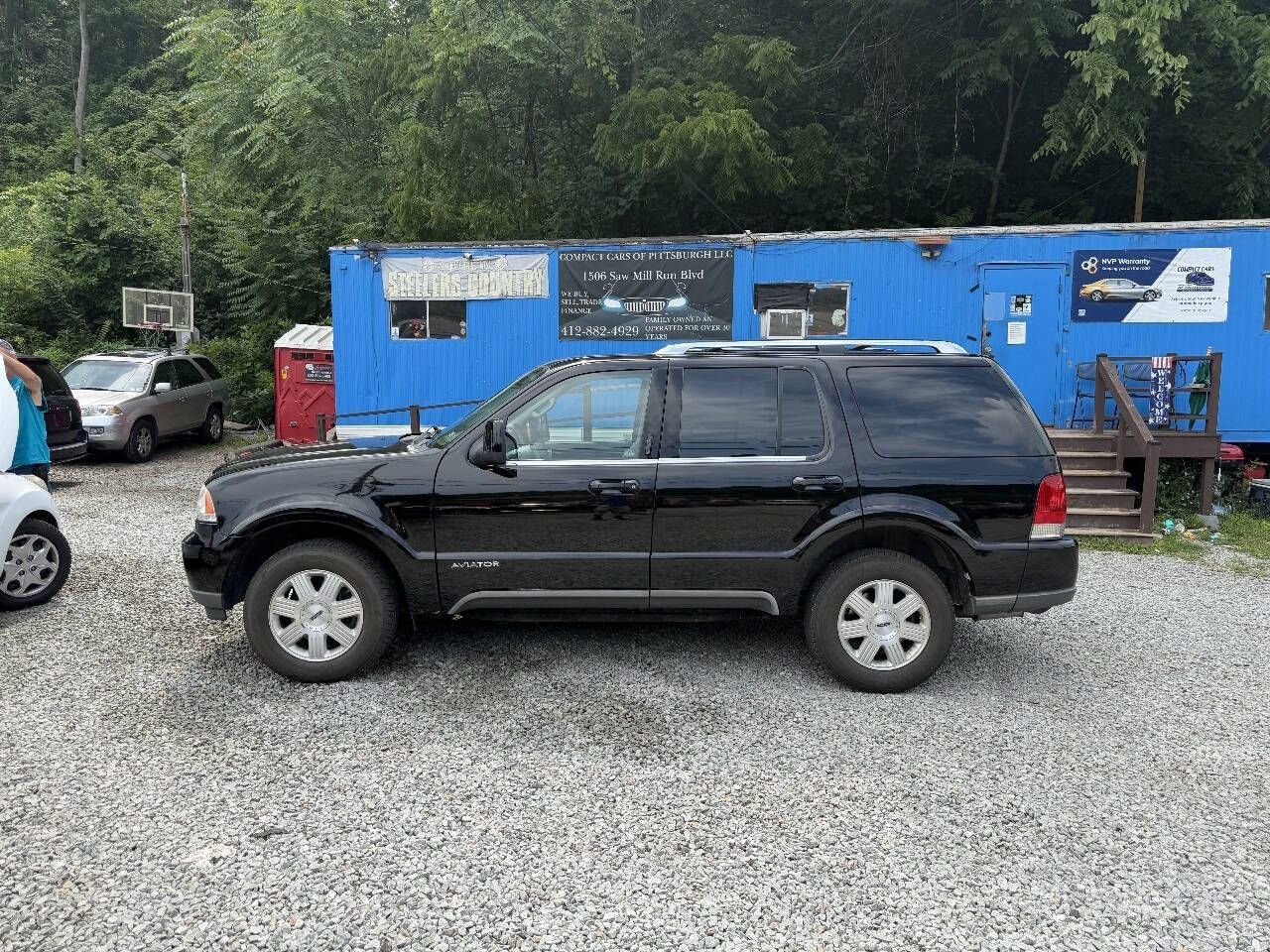 Black 2005 Lincoln Aviator Luxury AWD Luxury 4dr SUV 2