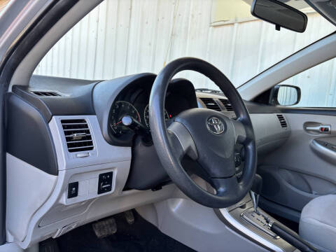 2011 Toyota Corolla LE