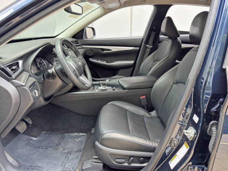 2022 Infiniti QX50 Luxe