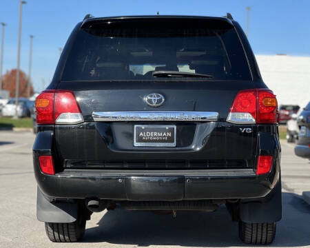 2013 Toyota Land Cruiser