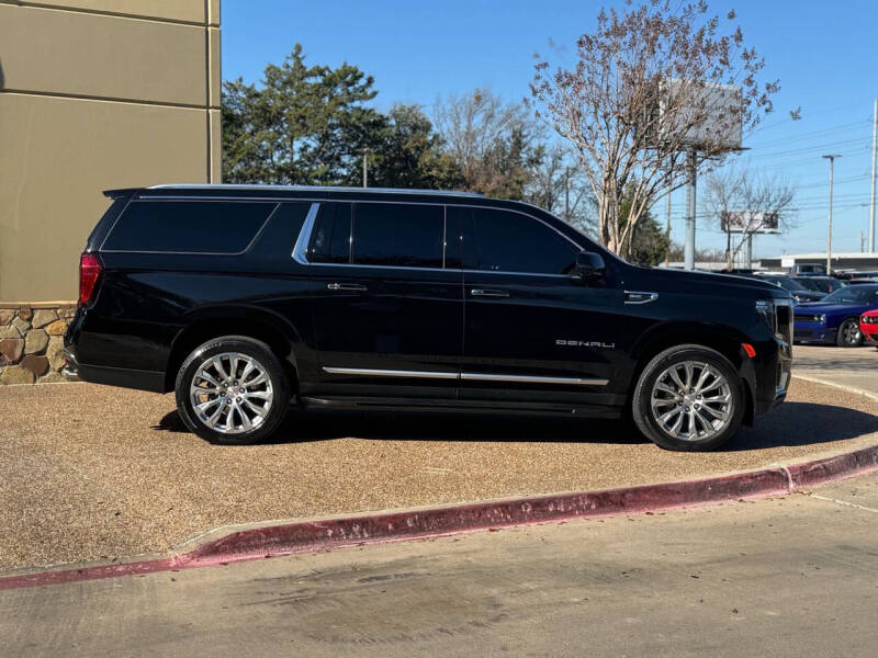 2023 GMC Yukon XL Denali