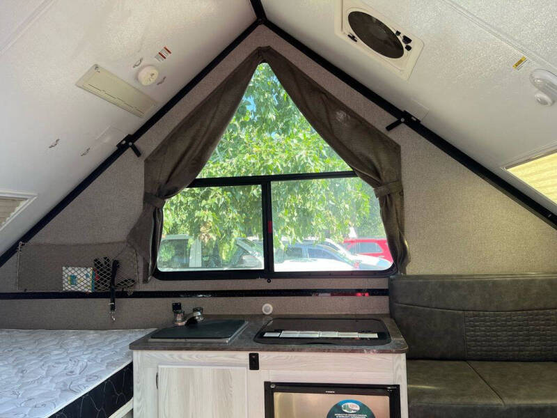 2019 Flagstaff Camping Trailer