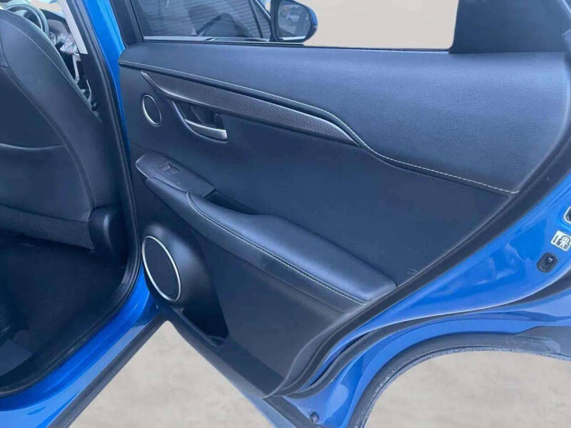 2017 Lexus NX 200t