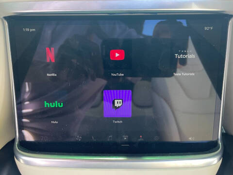 2023 Tesla Model X Standard Range