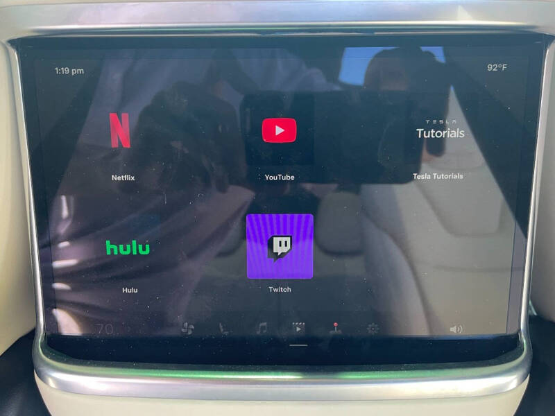 2023 Tesla Model X Standard Range