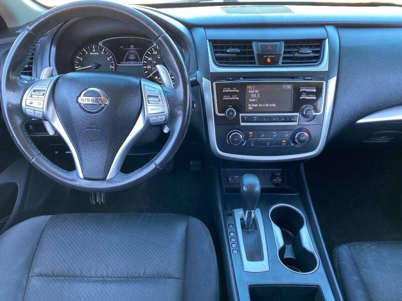 2017 Nissan Altima 2.5 SR