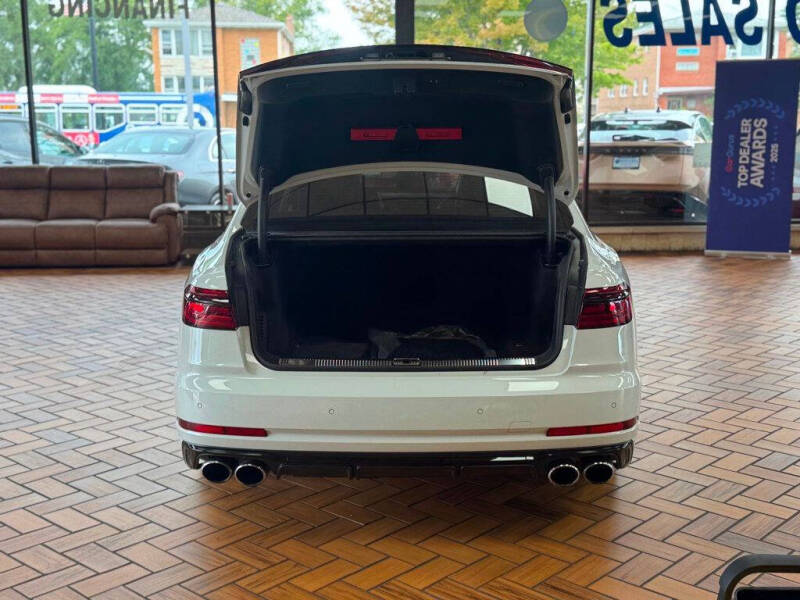 2023 Audi S8 4.0T quattro