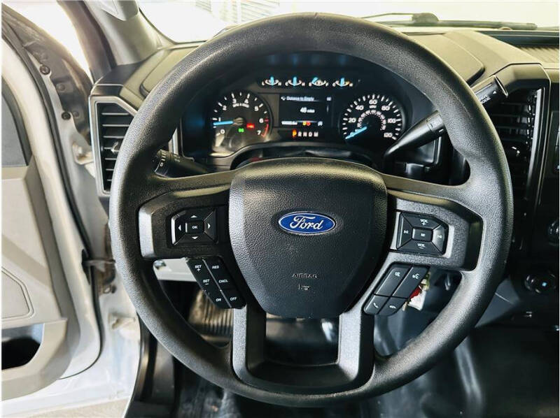 2020 Ford F-150 XL photo 35