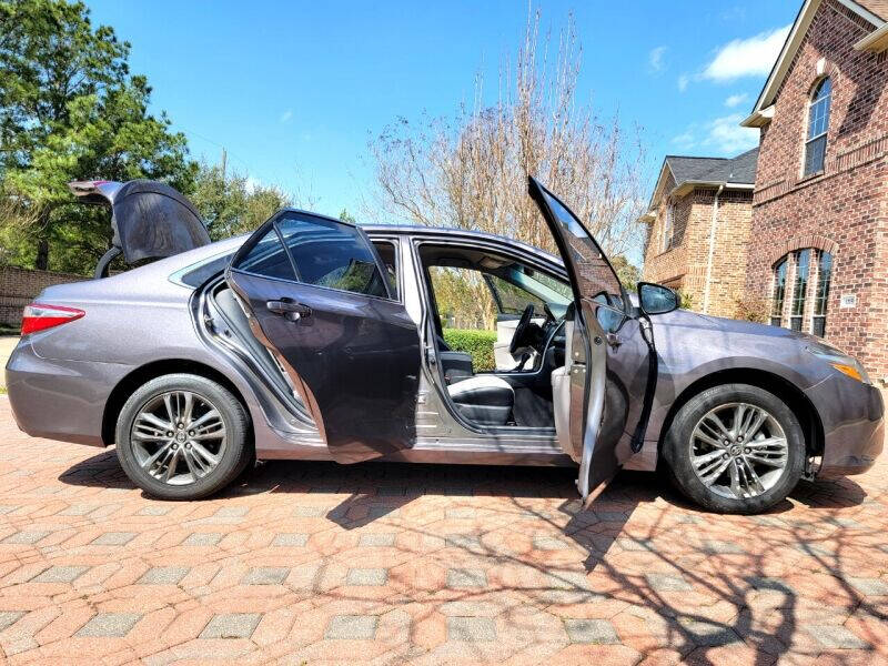 2016 Toyota Camry XLE