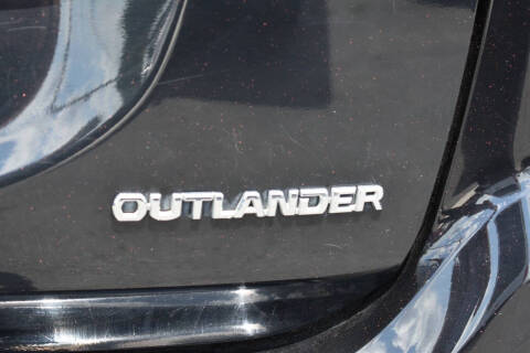 2018 Mitsubishi Outlander ES