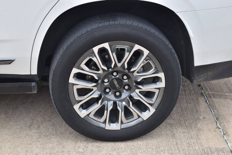 2023 GMC Yukon Denali Ultimate
