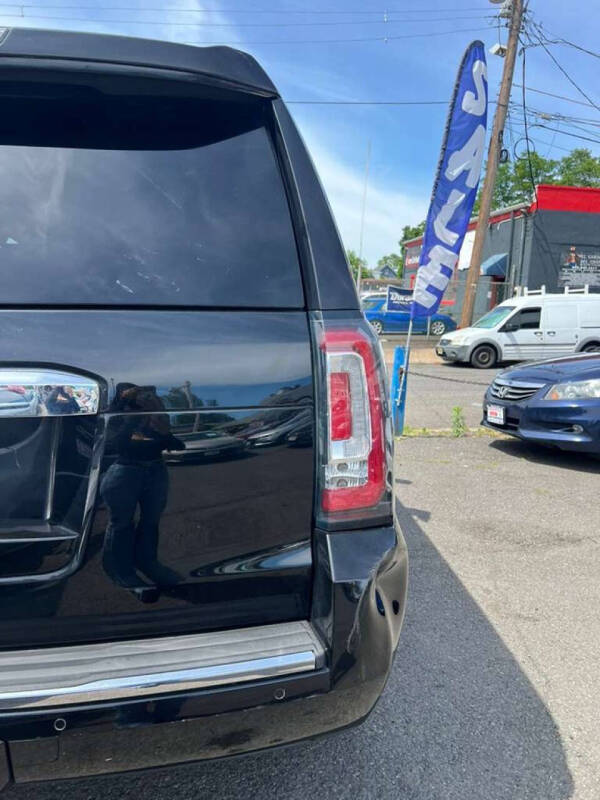 2017 GMC Yukon Denali