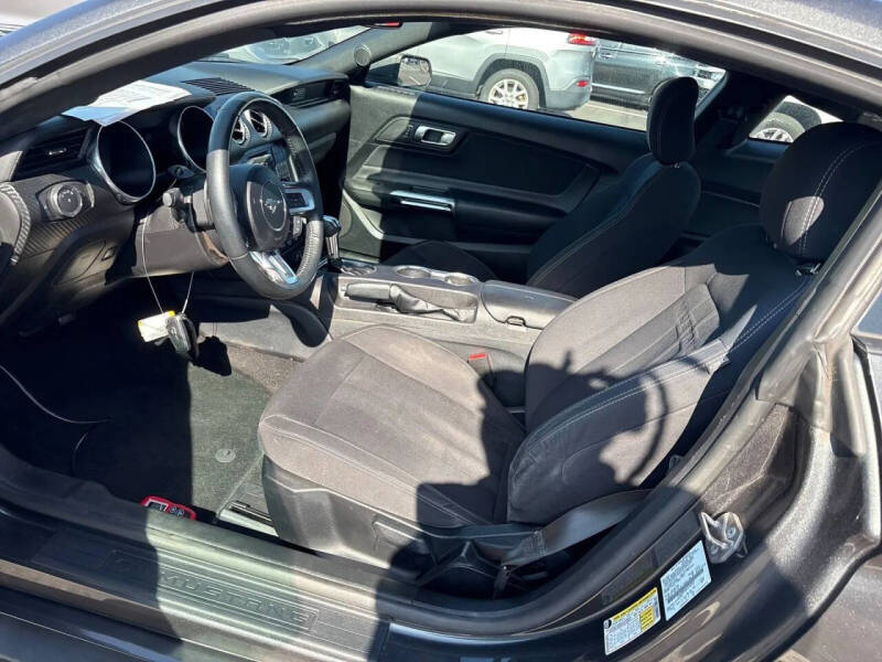 2020 Ford Mustang