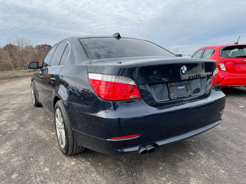 2010 BMW 5 Series 528i xDrive