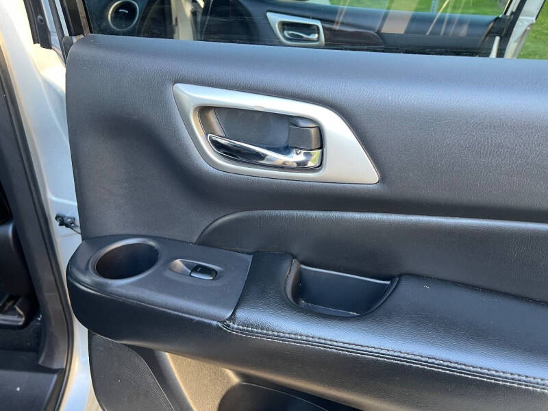 2014 Nissan Pathfinder SL