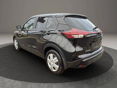 2023 Nissan Kicks S