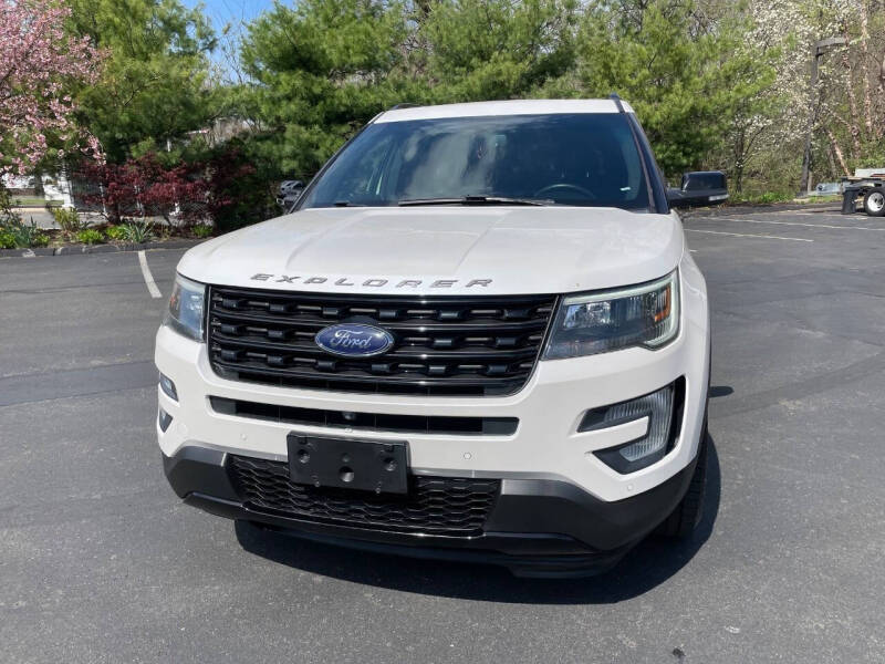 2017 Ford Explorer Sport