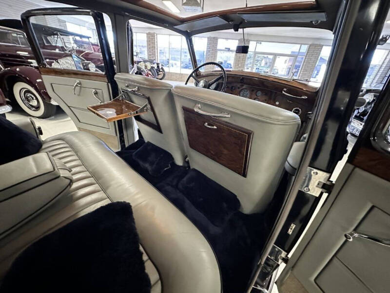1954 Rolls-Royce Silver Dawn