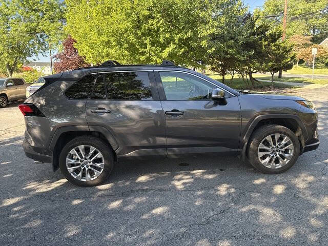 2023 Toyota RAV4 XLE Premium